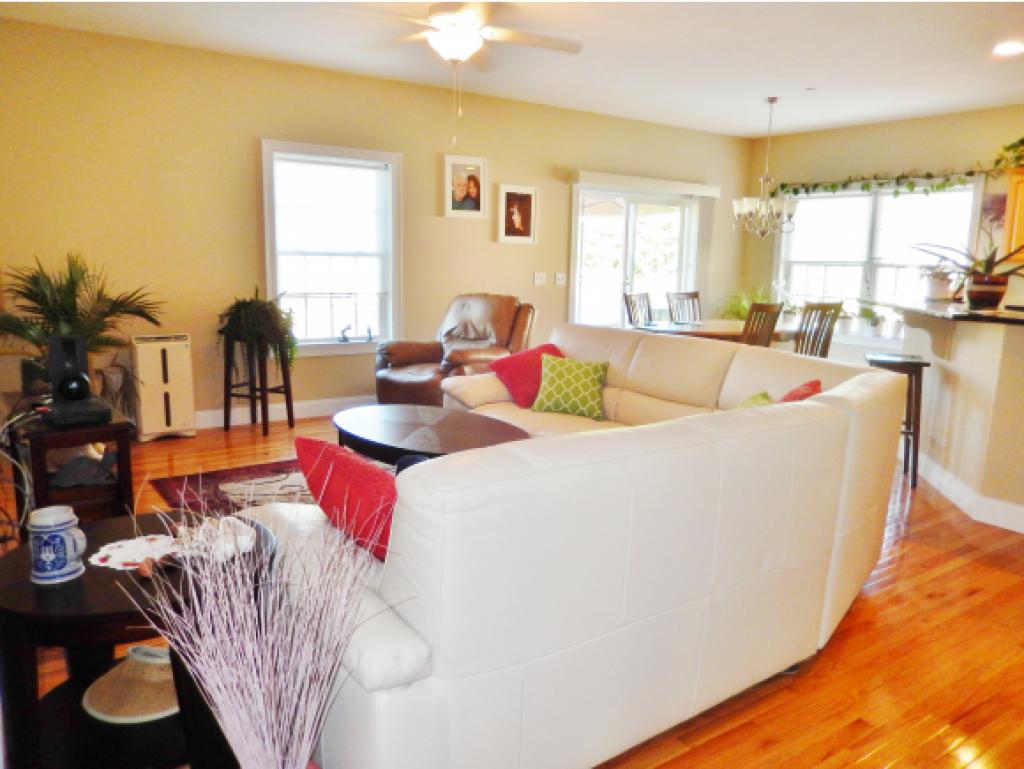 8 Thorn Hill Road, Unit 8 Hooksett, NH 03106 - Photo 8 of 33