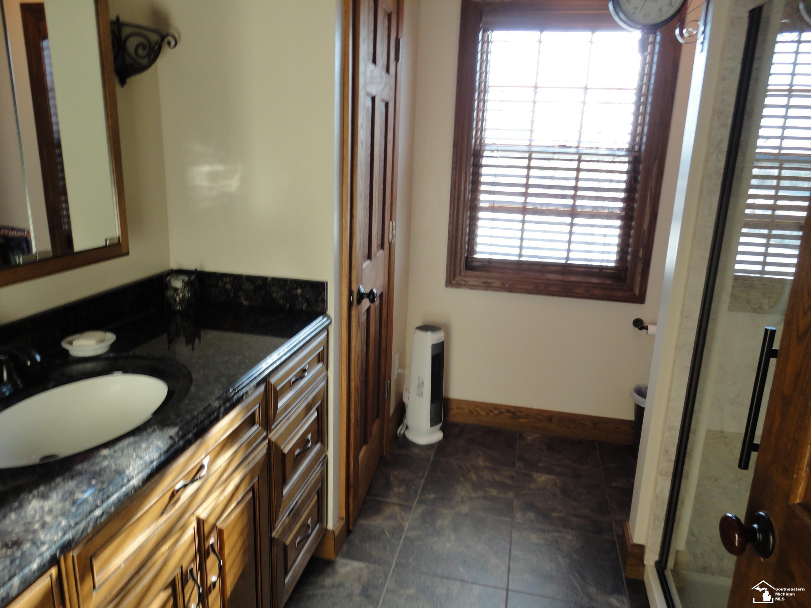 811 Heiss Road Monroe, MI 48162 - Photo 14 of 46