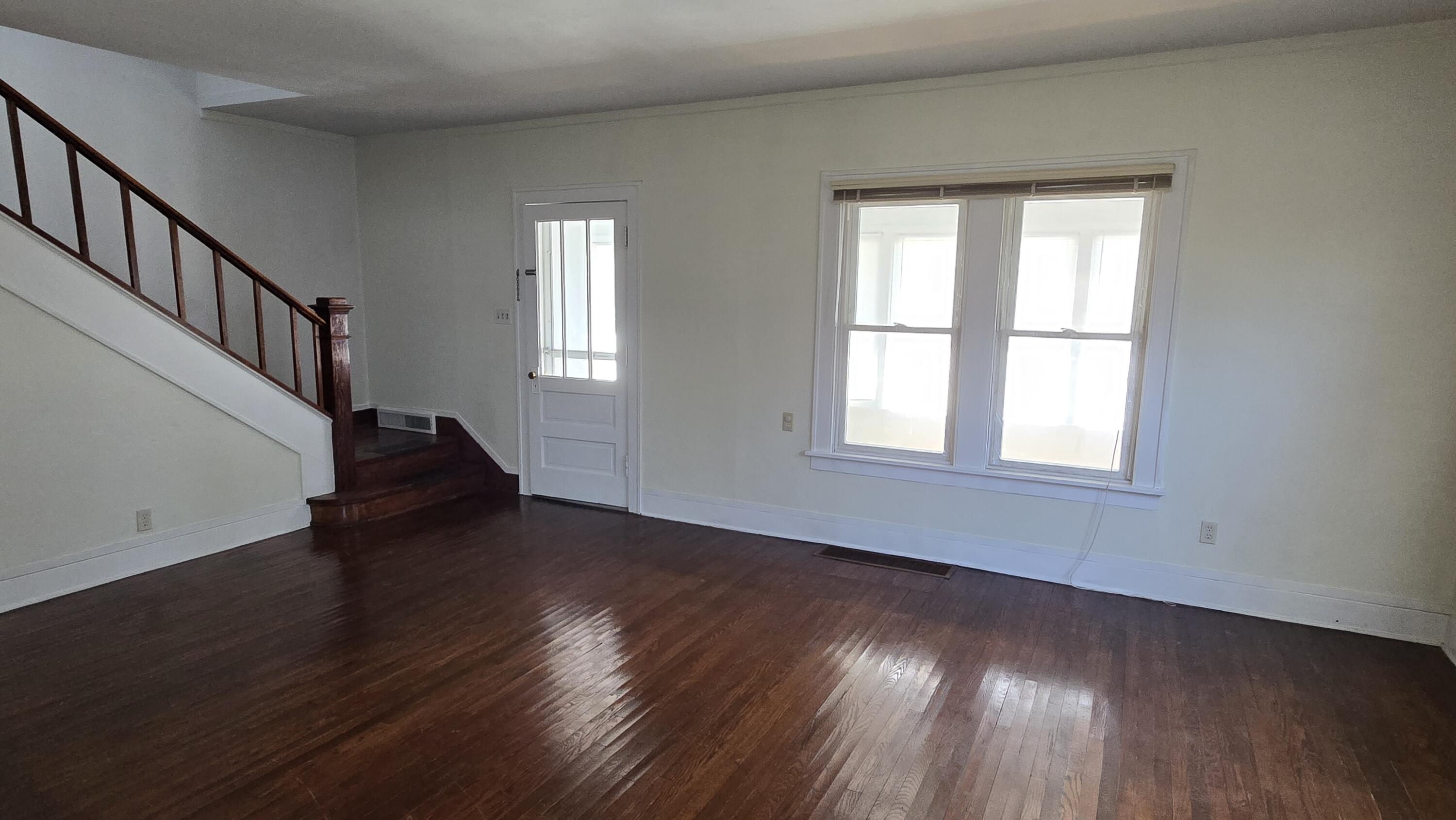604 Decatur Street Michigan City, IN 46360 - Photo 3 of 16 3000x1689