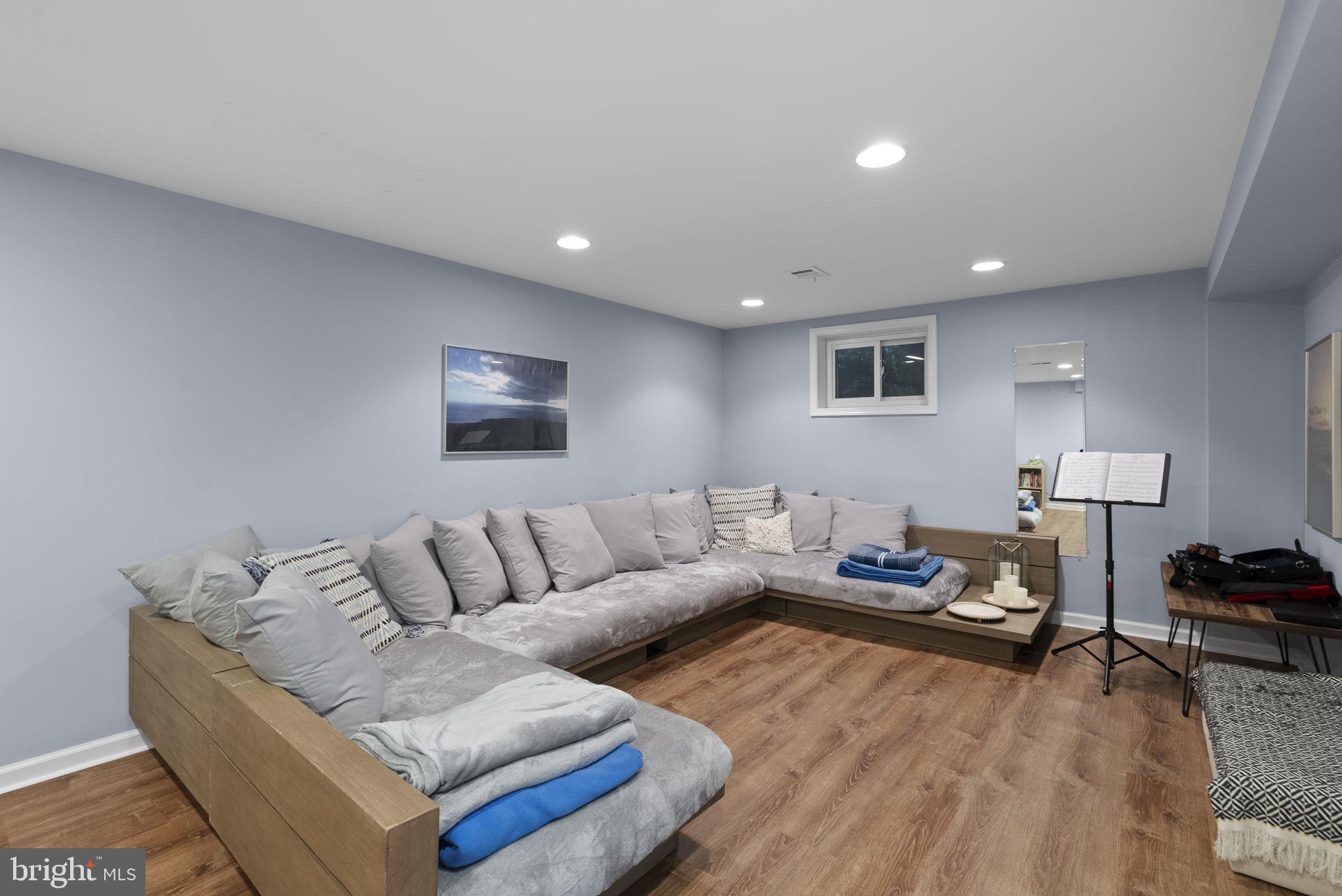 11111 Schuylkill Road Rockville, MD 20852 - Photo 18 of 34