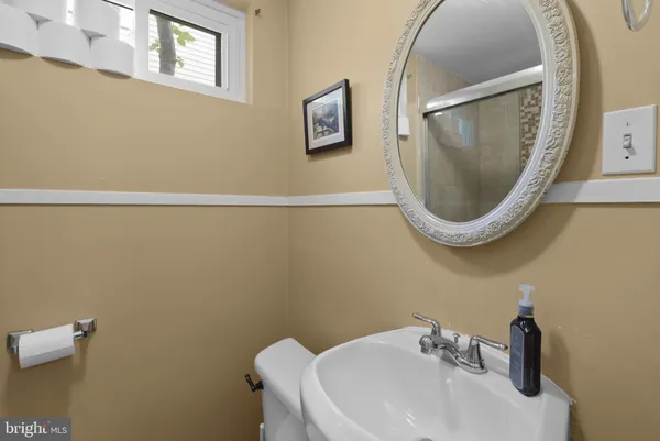 $655,000 | 11111 Schuylkill Road, Rockville, MD 20852