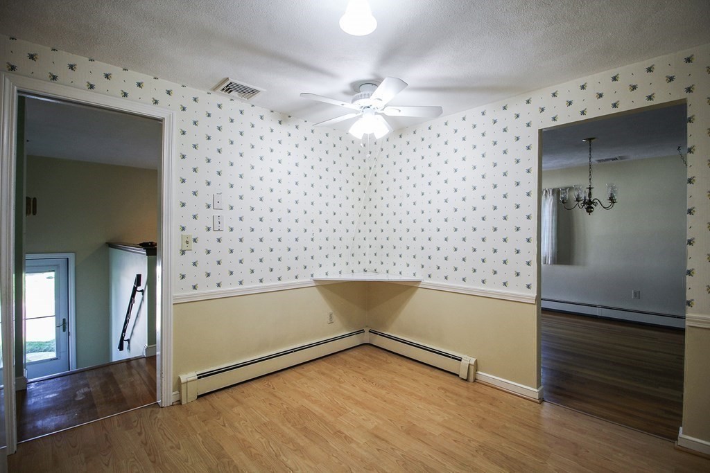 21 Holly Road Reading, MA 01867 - Photo 17 of 42