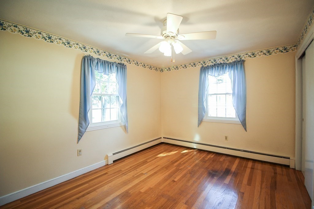 21 Holly Road Reading, MA 01867 - Photo 34 of 42