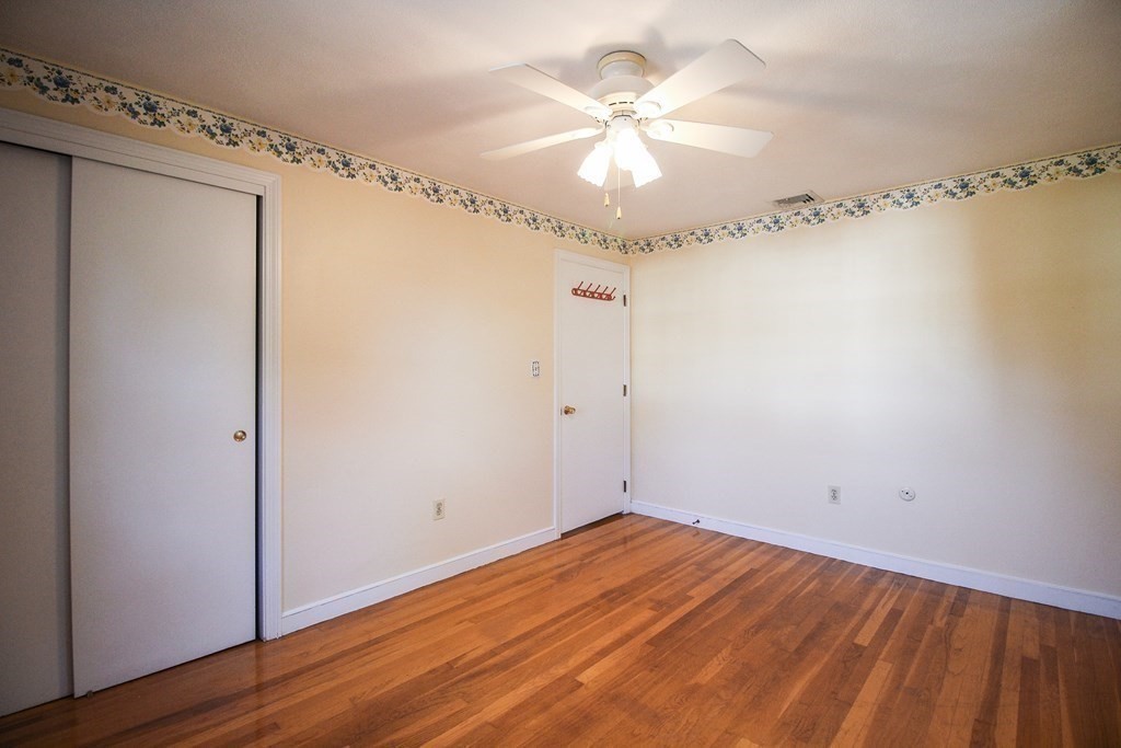 21 Holly Road Reading, MA 01867 - Photo 35 of 42