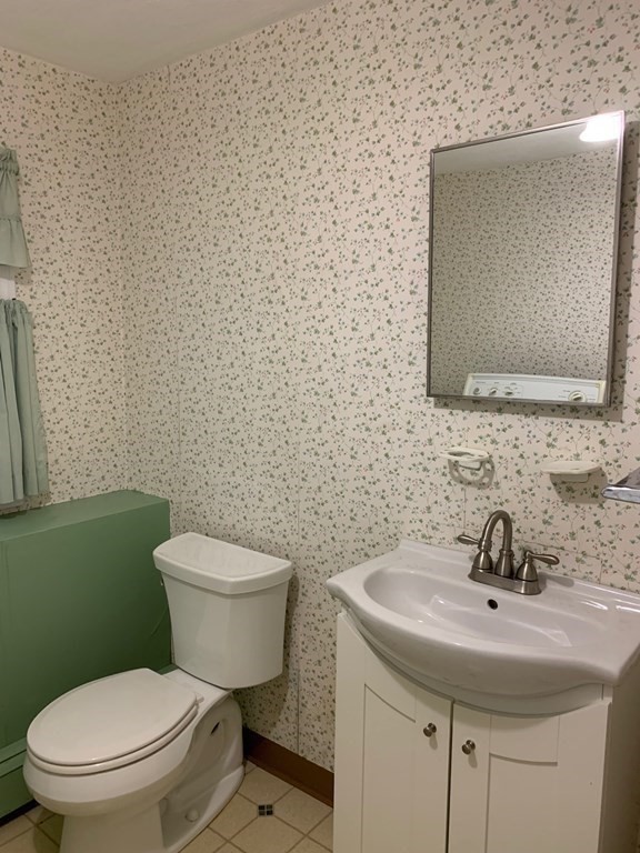 21 Holly Road Reading, MA 01867 - Photo 40 of 42