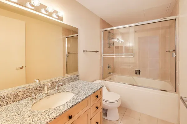 $4,000 | 512 North McClurg Court, Unit 4601, Chicago, IL 60611