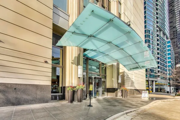 $4,000 | 512 North McClurg Court, Unit 4601, Chicago, IL 60611