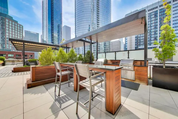 $4,000 | 512 North McClurg Court, Unit 4601, Chicago, IL 60611