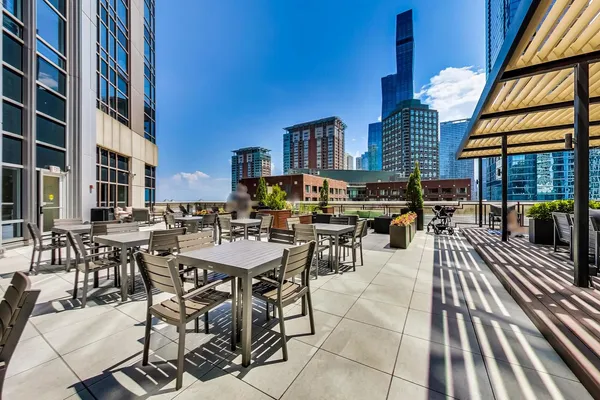 $4,000 | 512 North McClurg Court, Unit 4601, Chicago, IL 60611