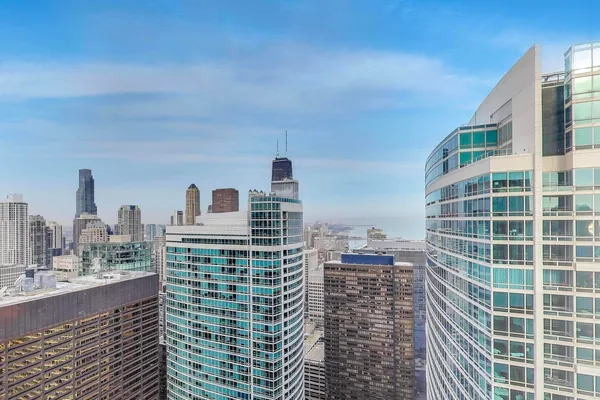 $4,000 | 512 North McClurg Court, Unit 4601, Chicago, IL 60611