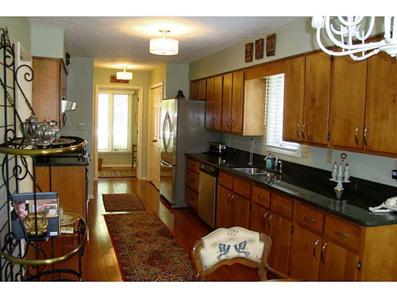 5209 Hawks Point Road, Unit 96 Indianapolis, IN 46226 - Photo 8 of 19 Gallery Image 8