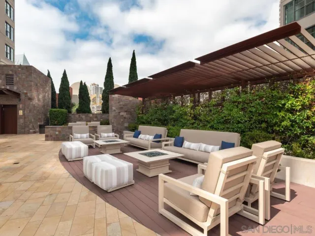 $3,800 | 645 Front Street, Unit 1212, San Diego, CA 92101