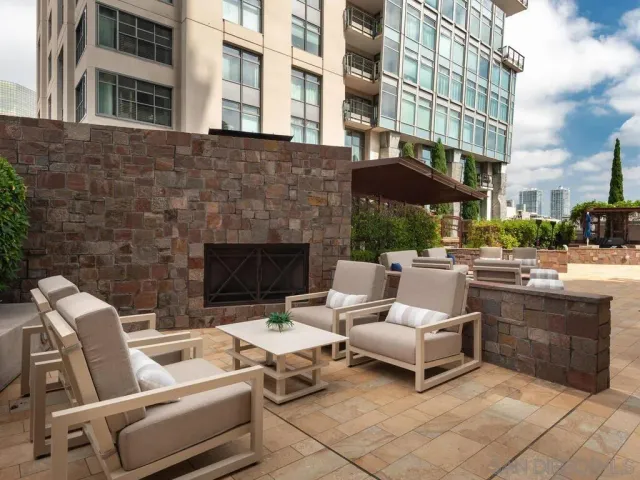 $3,800 | 645 Front Street, Unit 1212, San Diego, CA 92101