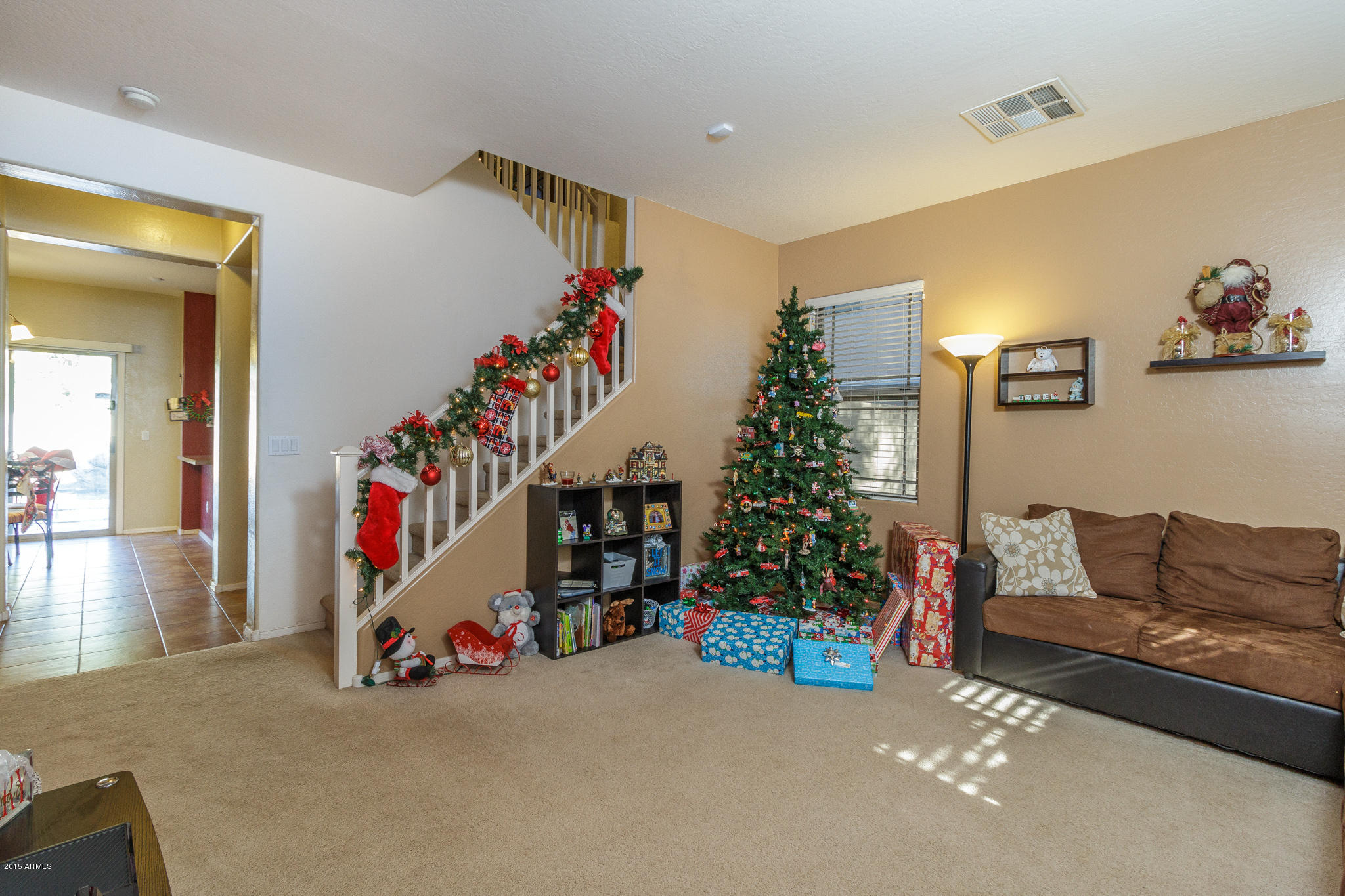 4468 East Del Rio Street Gilbert, AZ 85295 - Photo 3 of 33 3) FORMAL LIVING