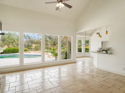 $925,500 | 1710 Lakeway Boulevard, Lakeway, TX 78734