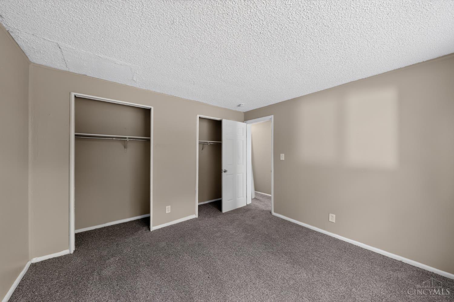 8587 Daly Road Cincinnati, OH 45231 - Photo 23 of 30