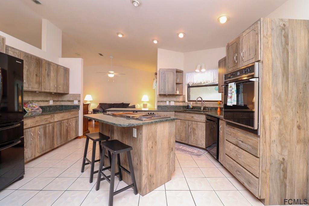 21 Princess Ruth Lane Palm Coast, FL 32164 - Photo 5 of 67 Gallery Image 5