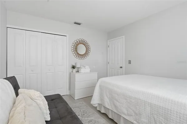 $2,500 | 1408 East Ridgewood Street, Orlando, FL 32803