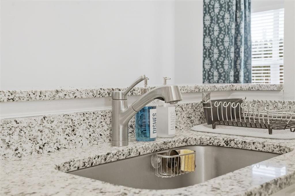 1408 East Ridgewood Street Orlando, FL 32803 - Photo 6 of 41