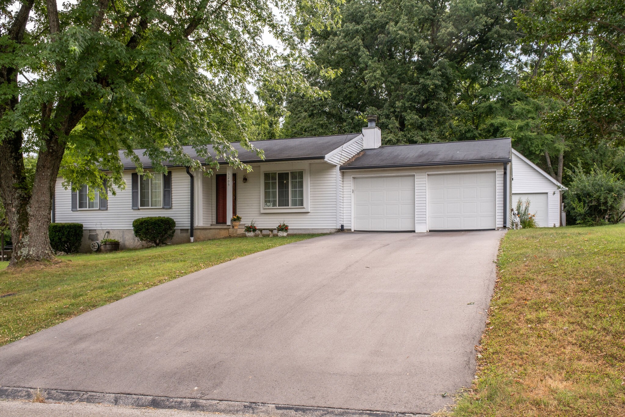 3205 Cedar Ridge Road Nashville, TN 37214 - Photo 2 of 24 Gallery Image 2
