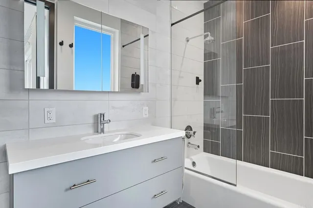 $7,000 | 4079 1st Avenue, Unit 1, San Diego, CA 92103