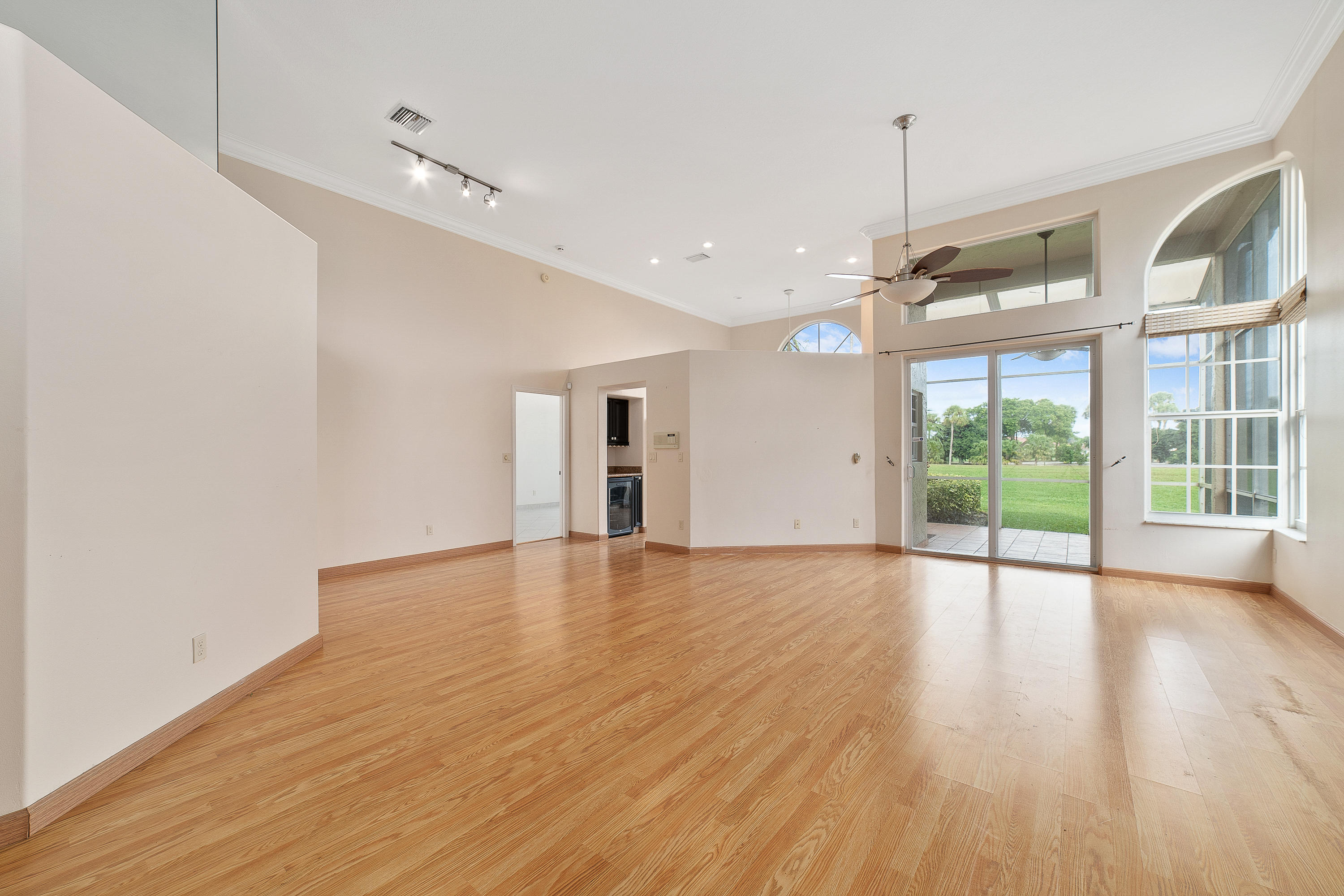 17210 Boca Club Boulevard, Unit 106 Boca Raton, FL 33487 - Photo 4 of 38 _DSC6350