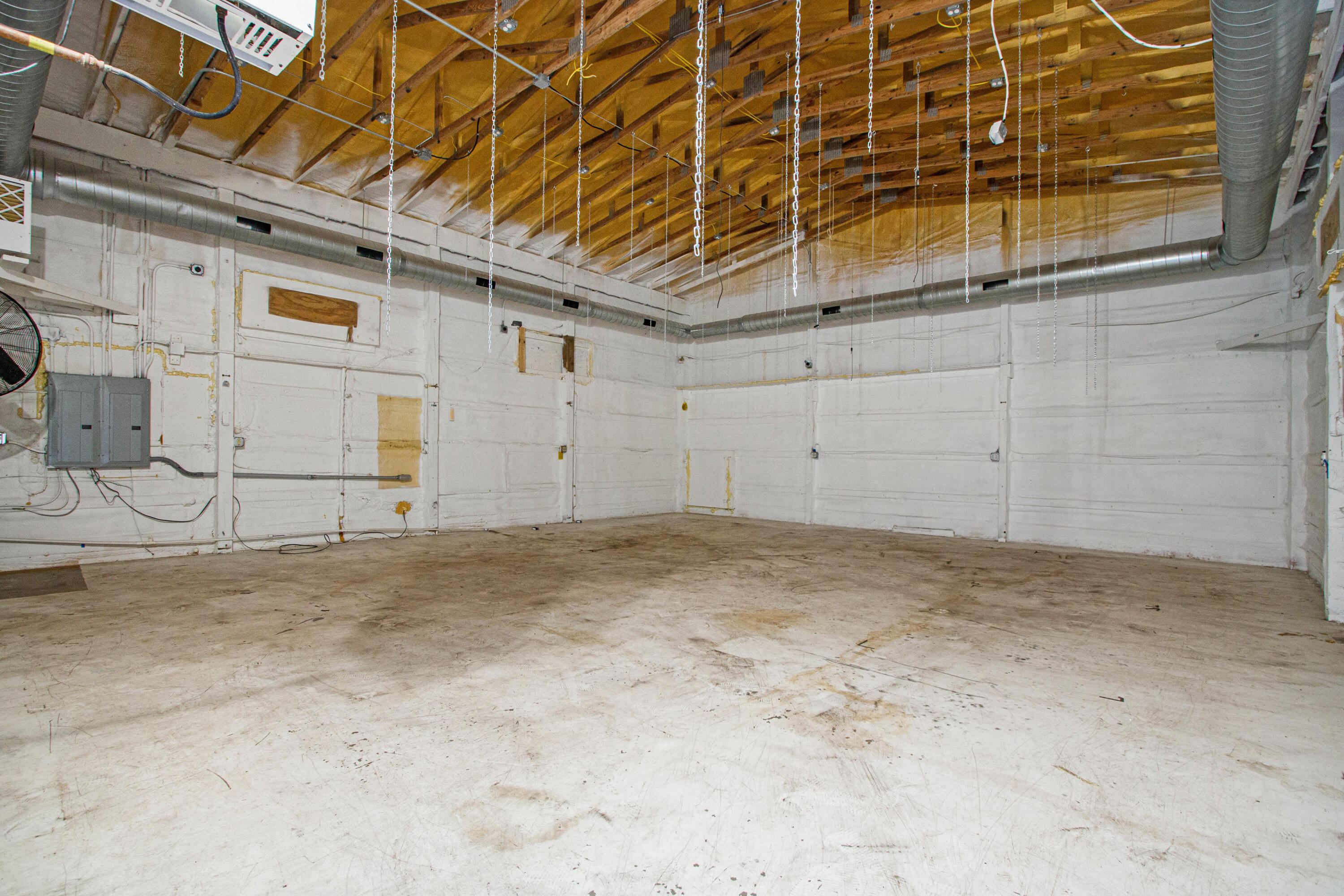 409 Able Road Buchanan, MI 49107 - Photo 11 of 24 Pole Barn interior