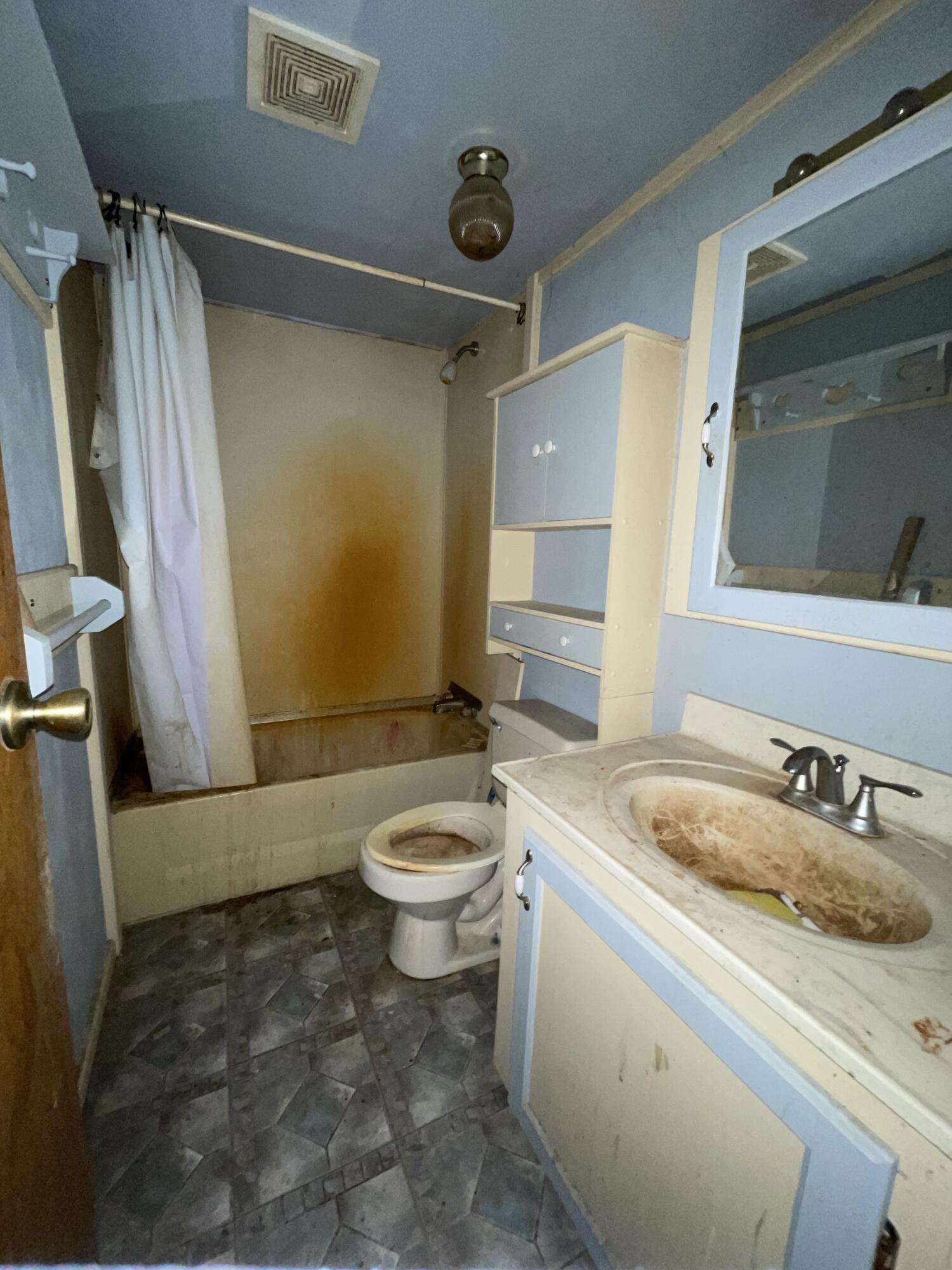 409 Able Road Buchanan, MI 49107 - Photo 17 of 24 bathroom 1