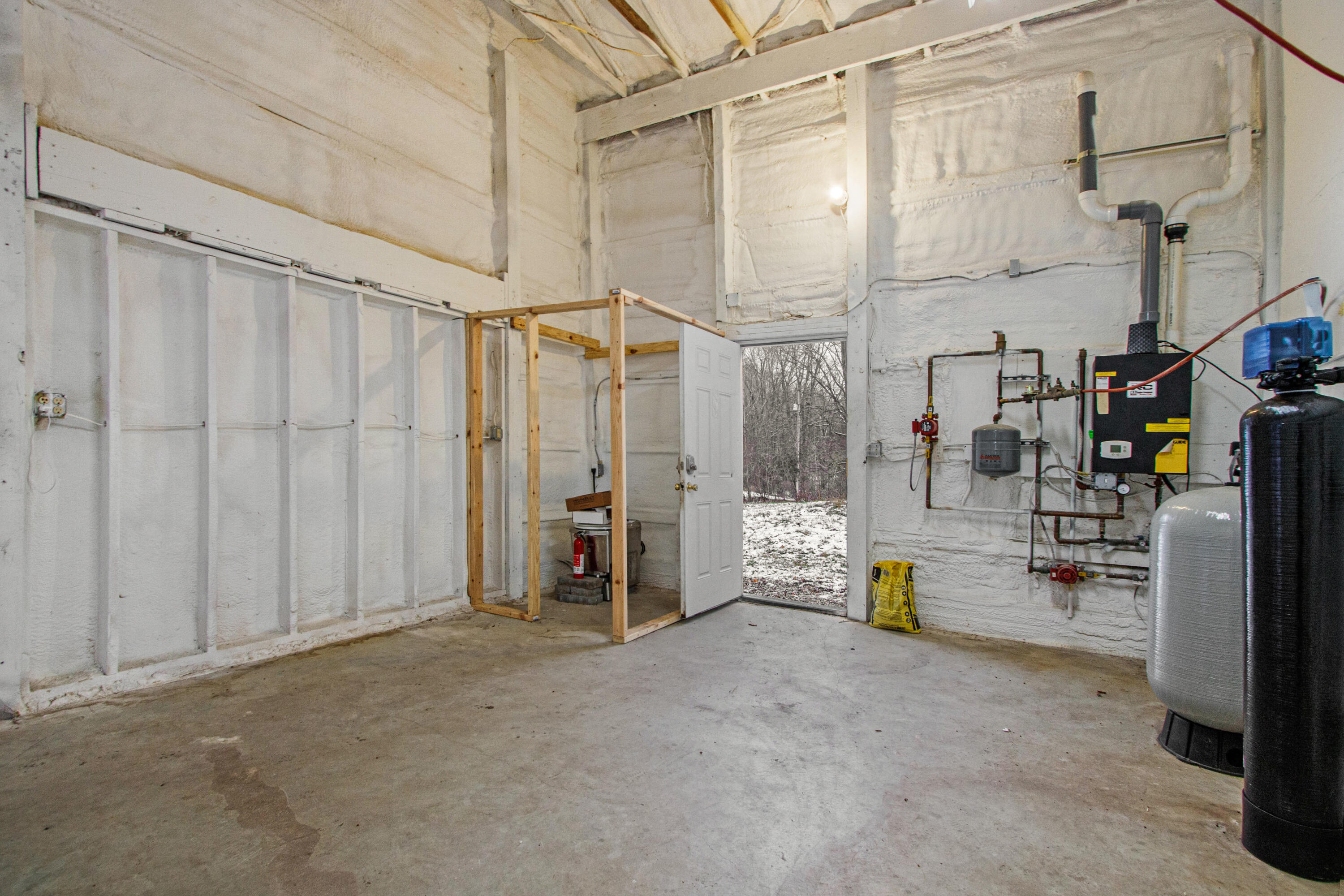409 Able Road Buchanan, MI 49107 - Photo 7 of 24 Pole Barn Interior