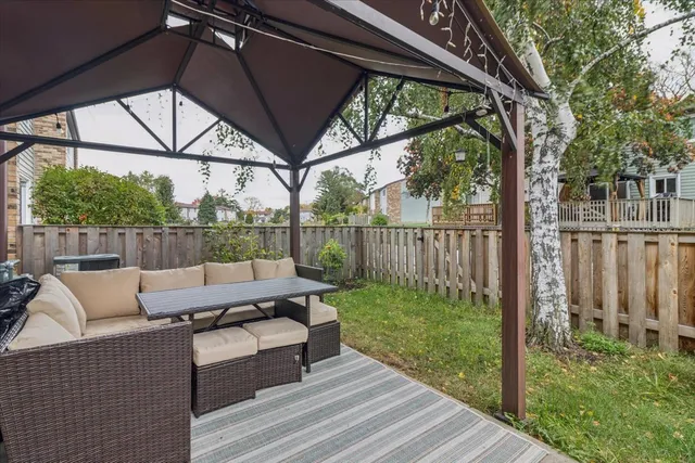 $352,900 | 705 Lakeside Cir Drive, Wheeling, IL 60090