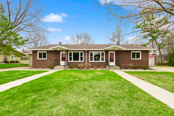 $264,900 | 1119 Florence Street, Marinette, WI 54143