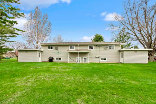 $264,900 | 1119 Florence Street, Marinette, WI 54143