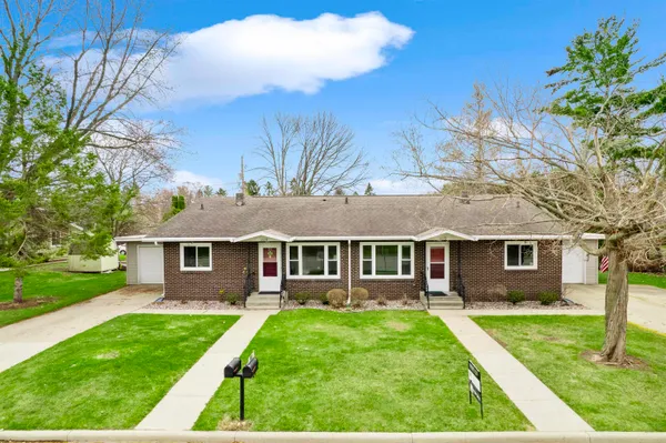 $264,900 | 1119 Florence Street, Marinette, WI 54143