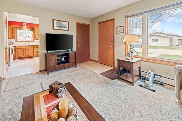 $264,900 | 1119 Florence Street, Marinette, WI 54143