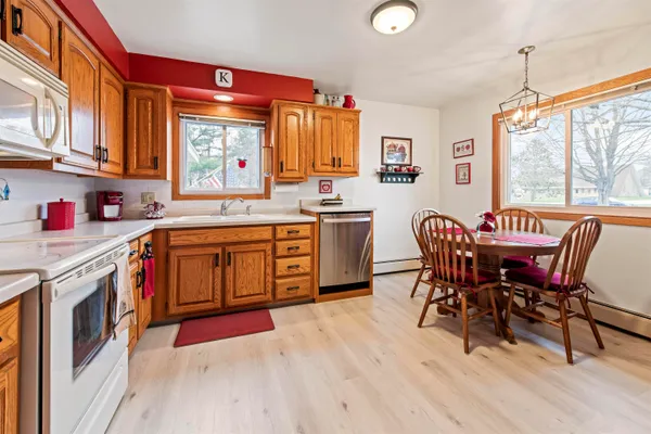$264,900 | 1119 Florence Street, Marinette, WI 54143