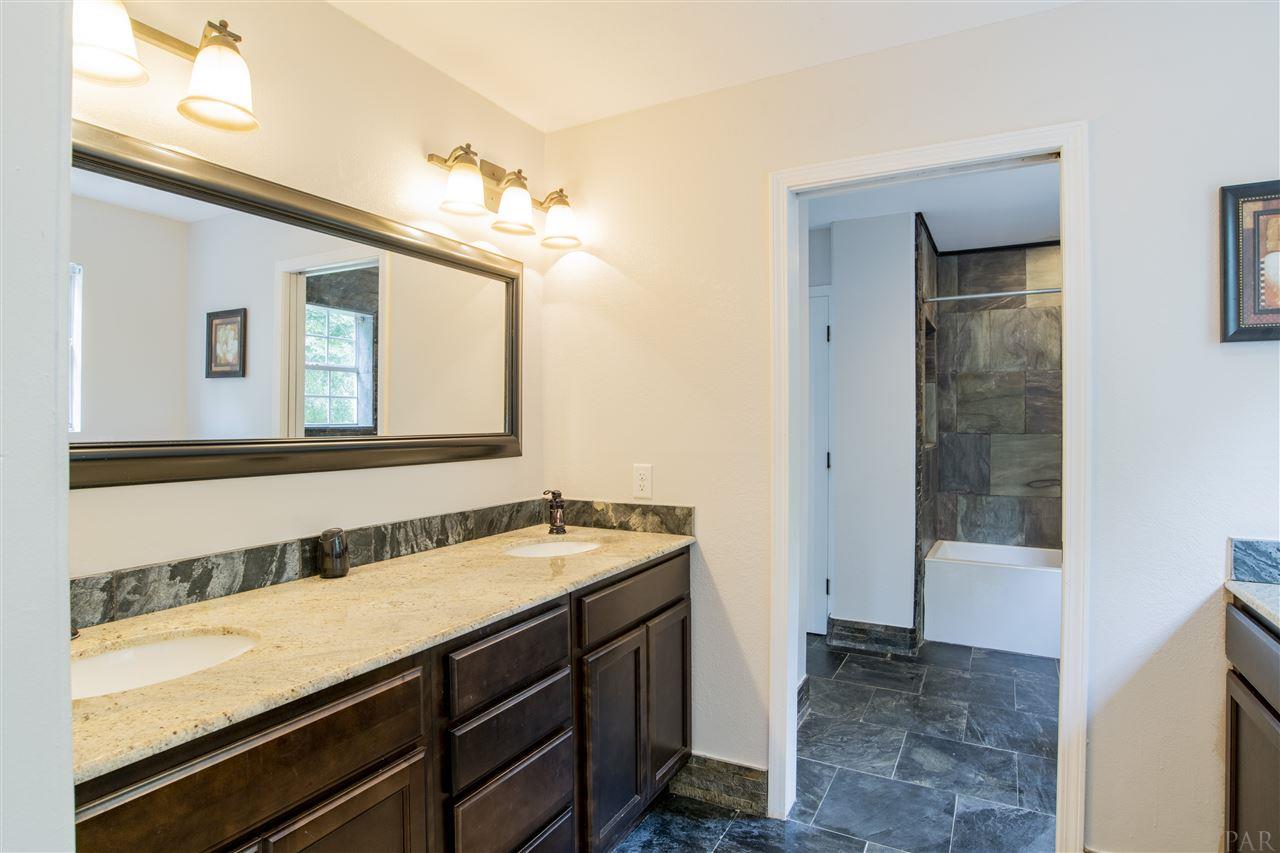 2500 Segrest Road Milton, FL 32571 - Photo 14 of 38 Gallery Image 14