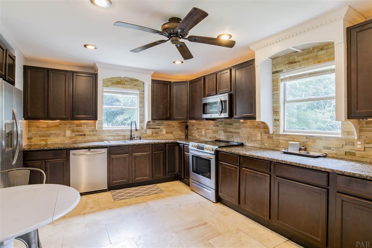2500 Segrest Road Milton, FL 32571 - Photo 4 of 38 Gallery Image 4