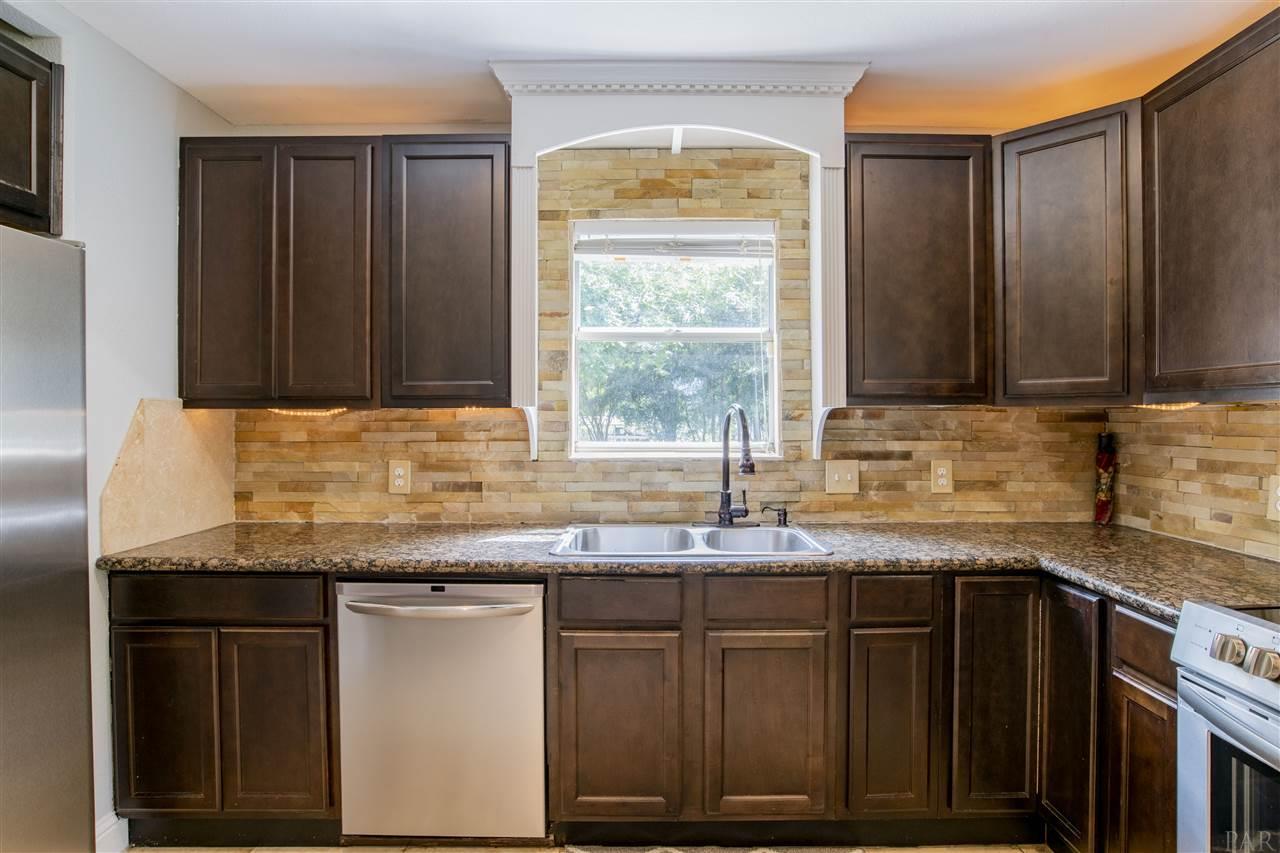 2500 Segrest Road Milton, FL 32571 - Photo 6 of 38 Gallery Image 6