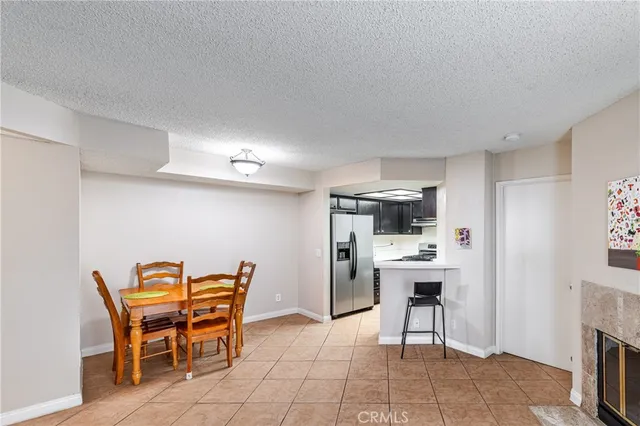 $419,995 | 14610 Erwin Street, Unit 212, Van Nuys, CA 91411