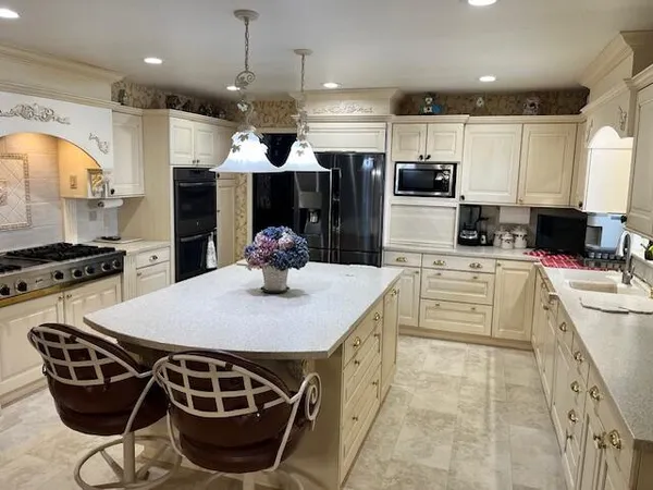 $875,000 | 8903 Maidens Road, Bear Lake, MI 49614