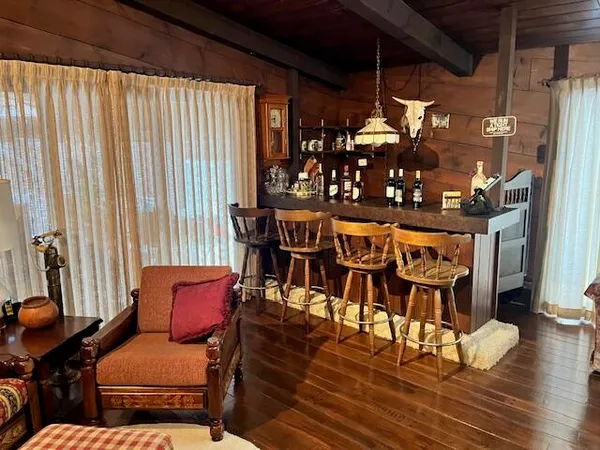 $875,000 | 8903 Maidens Road, Bear Lake, MI 49614
