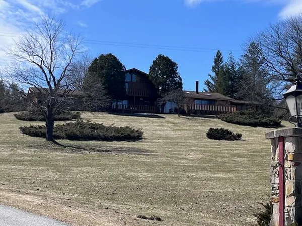$875,000 | 8903 Maidens Road, Bear Lake, MI 49614