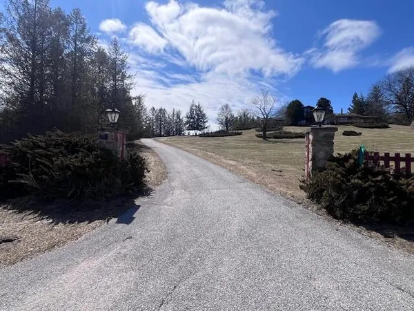 $875,000 | 8903 Maidens Road, Bear Lake, MI 49614
