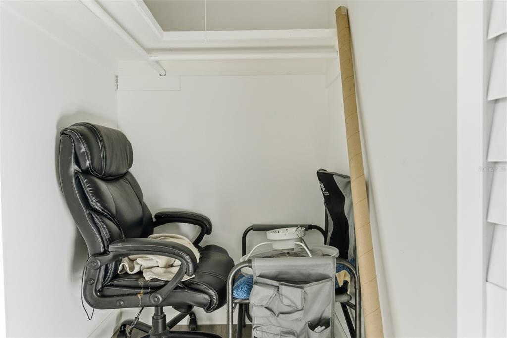 150 South Rooks Avenue Inverness, FL 34453 - Photo 13 of 30 a view of entryway with wooden floor