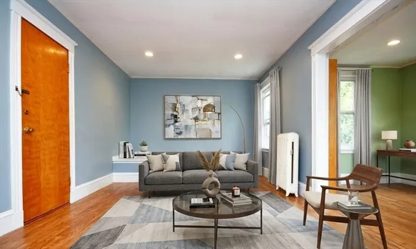 $2,900 | 4 Belmont Street, Unit 2, Newton, MA 02458