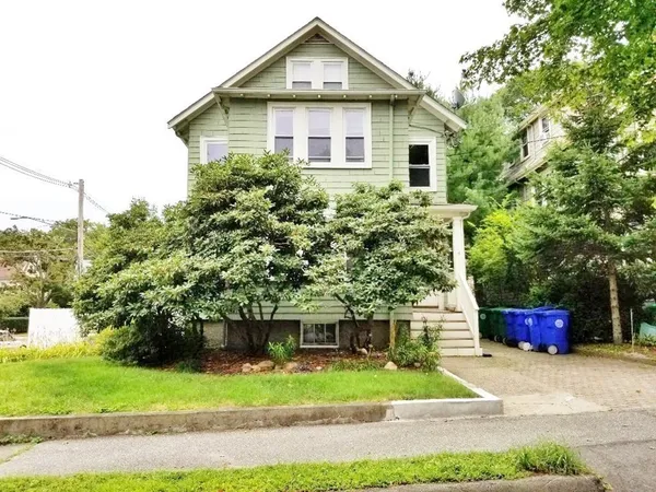 $2,900 | 4 Belmont Street, Unit 2, Newton, MA 02458