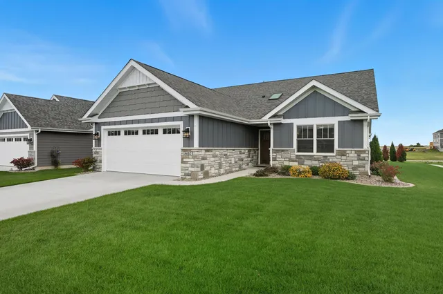 $424,900 | 8657 Larkspur Terrace, St. John, IN 46373