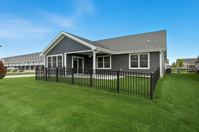 $424,900 | 8657 Larkspur Terrace, St. John, IN 46373