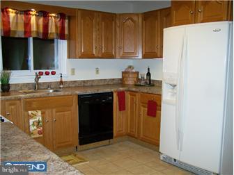 300 Baldwin Road Glassboro, NJ 08028 - Photo 3 of 12