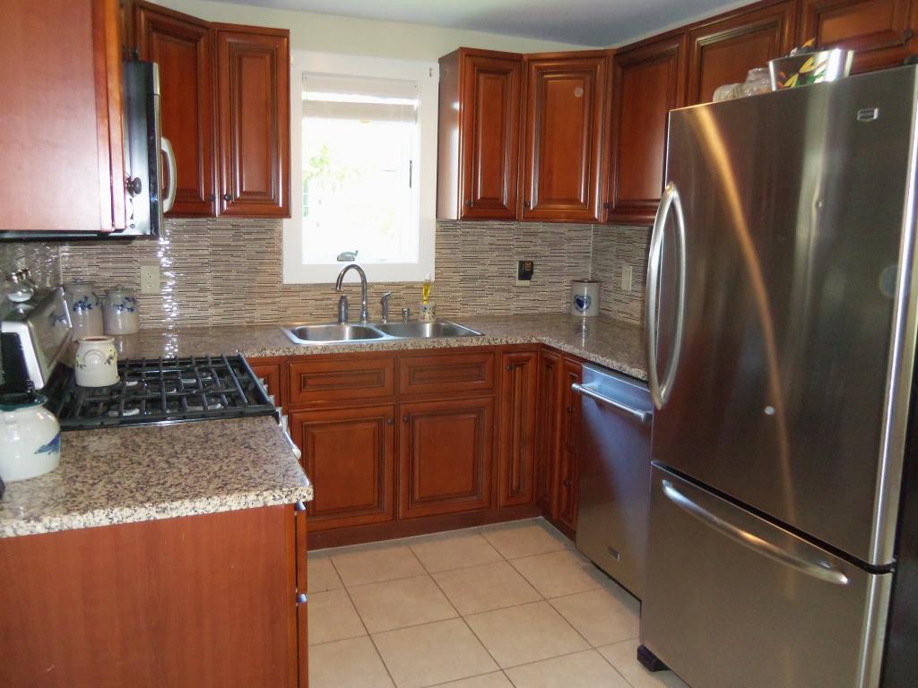 13 Mill Street Rochester, NH 03868 - Photo 2 of 9